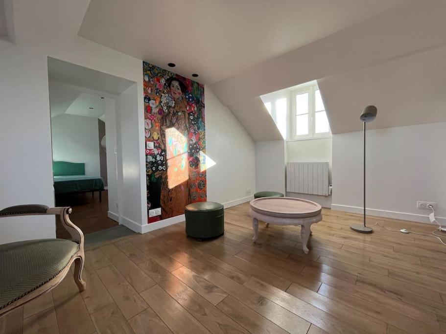 Ferienwohnung Sur Les Toits De Fontainebleau - Hypercentre Exterior foto